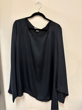 Peter Nygard Black Satin Long-Sleeve Blouse
